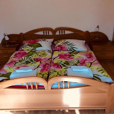 Hotel Elli *